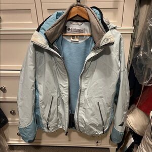 Columbia Sky Blue Outdoor Jacket